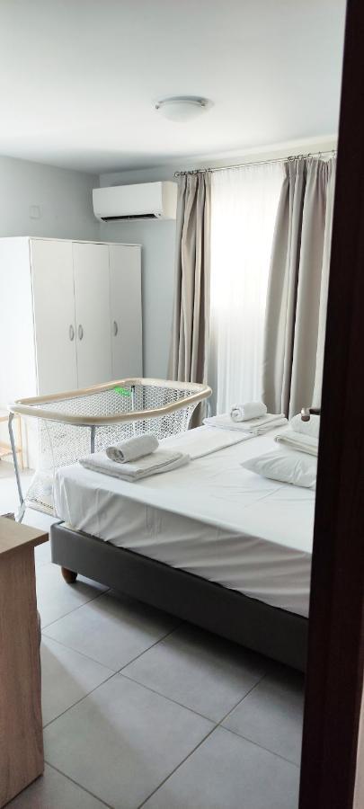 Stema Seaside Apartments Гуве Экстерьер фото